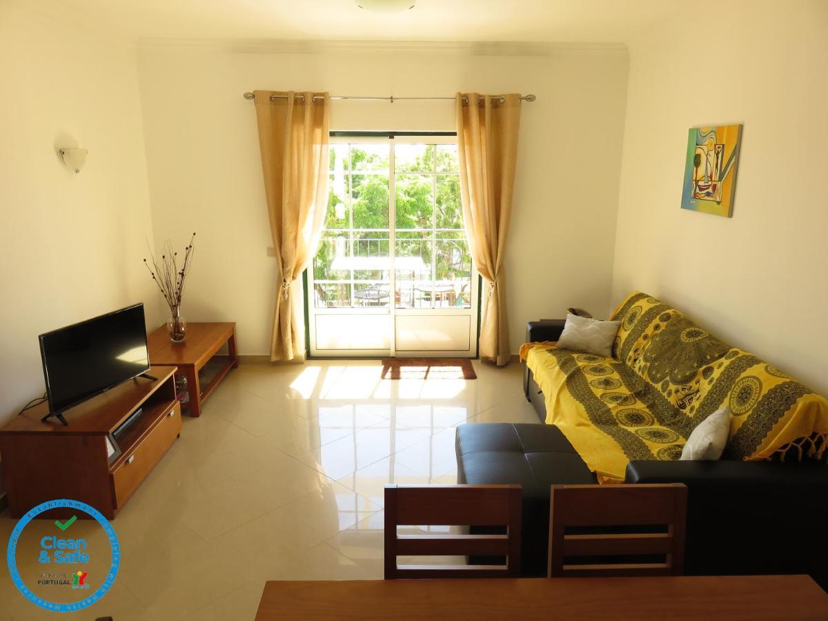 Apartamento T1 Com Vista Mar Perto Da Praia N.ª Sra. Da Rocha Porches  Esterno foto