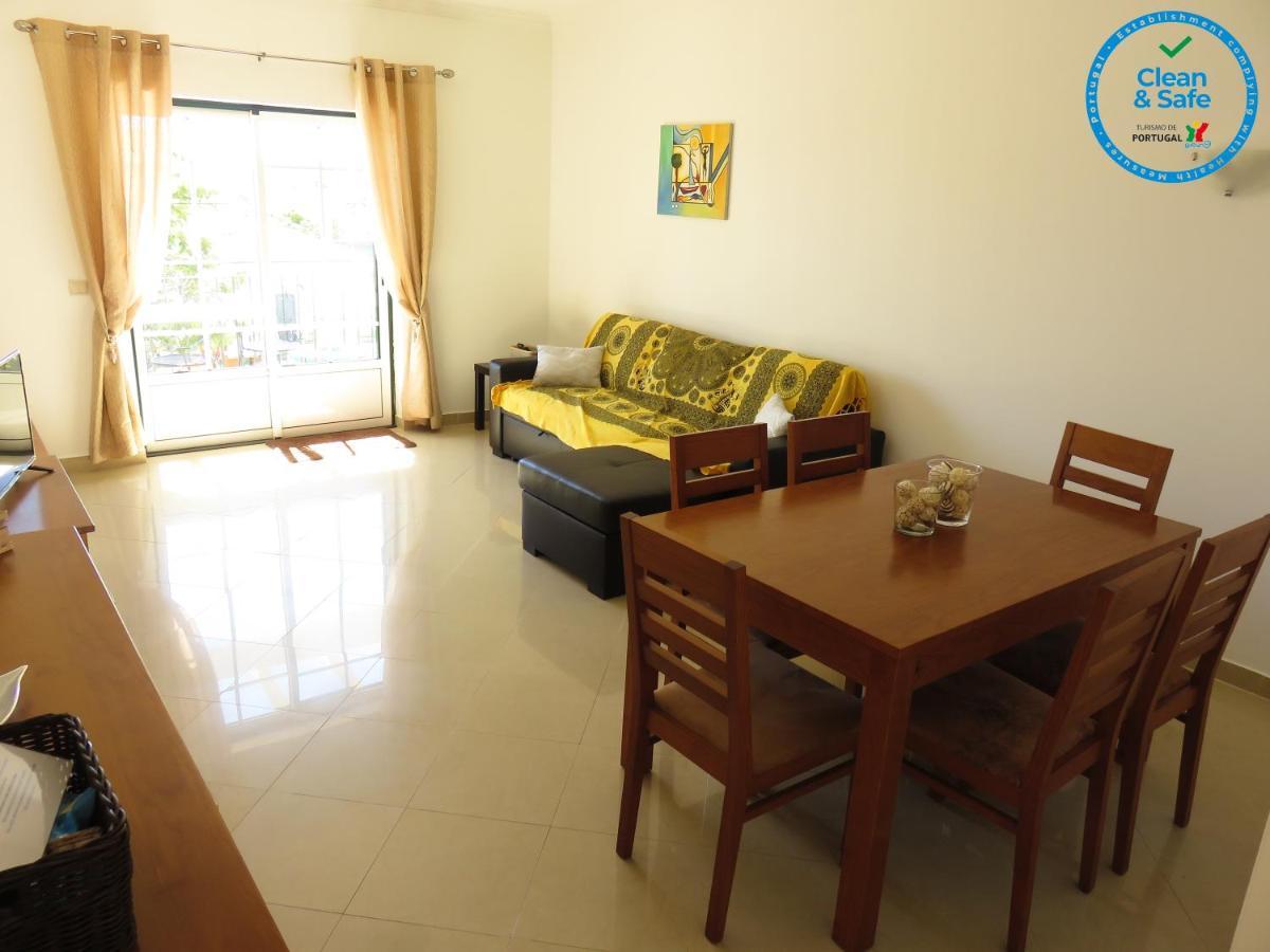 Apartamento T1 Com Vista Mar Perto Da Praia N.ª Sra. Da Rocha Porches  Esterno foto