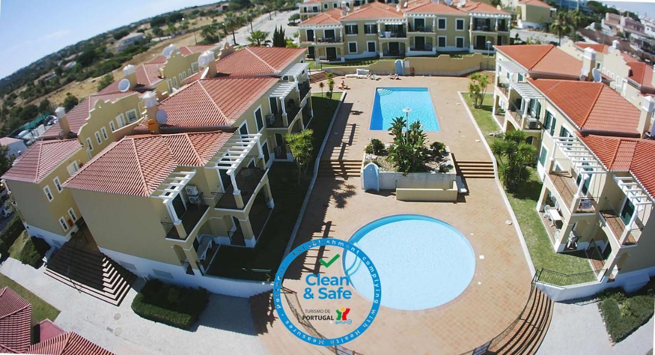Apartamento T1 Com Vista Mar Perto Da Praia N.ª Sra. Da Rocha Porches  Esterno foto